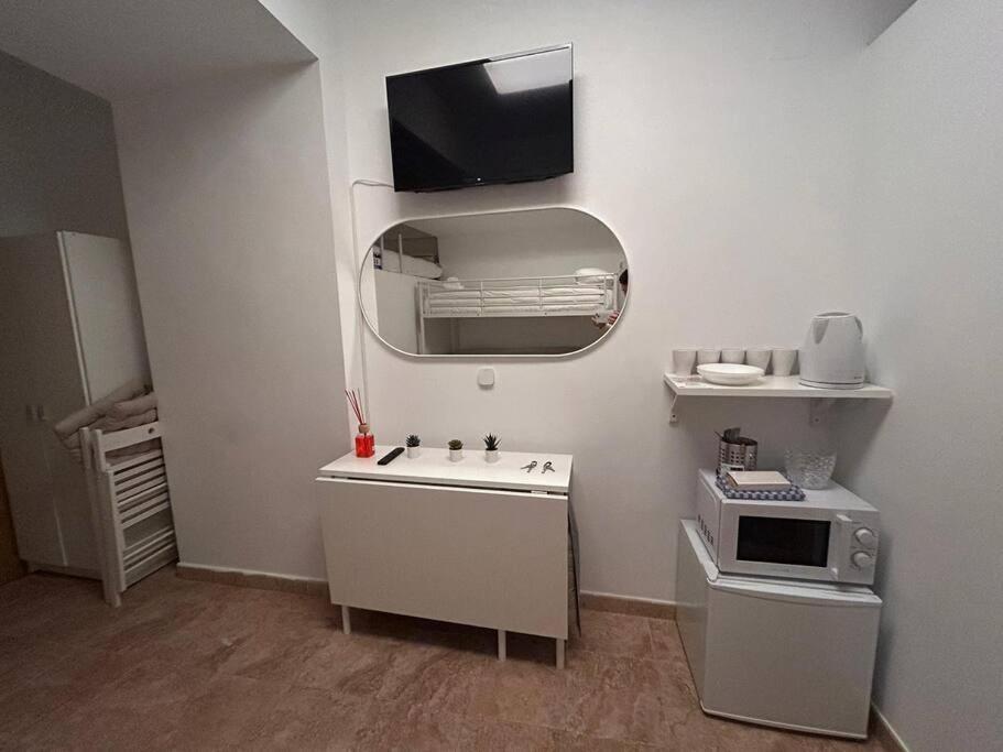 Cute Studio In Gran Via -Si1 Madrid Exterior photo